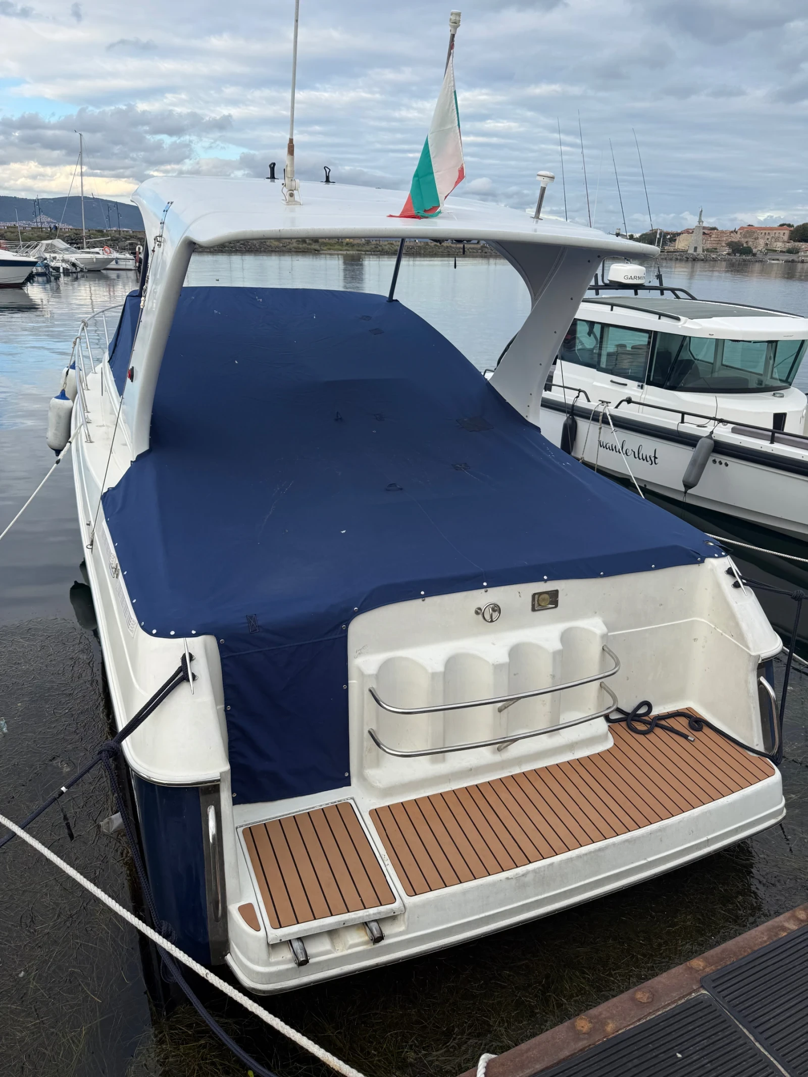 Моторна яхта San Boat Cuddy 980 - изображение 8