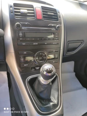 Toyota Auris, снимка 9