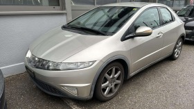 Honda Civic 1.8, снимка 11 - Автомобили и джипове - 44324921