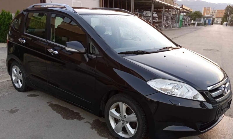 Honda Fr-v, снимка 2 - Автомобили и джипове - 47437651