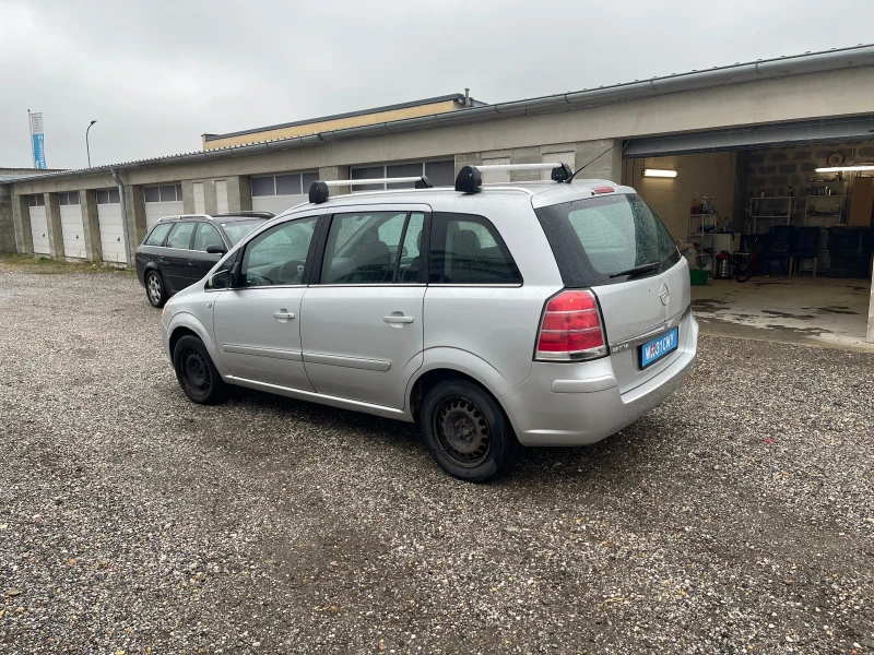 Opel Zafira, снимка 1 - Автомобили и джипове - 47480991