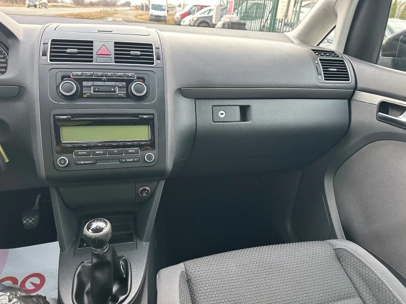 VW Touran 1.4 TSI EURO 5A, снимка 15 - Автомобили и джипове - 48293856