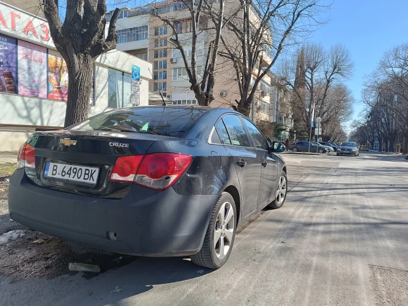 Chevrolet Cruze 1, 1 газ/бензин, снимка 3 - Автомобили и джипове - 49221173