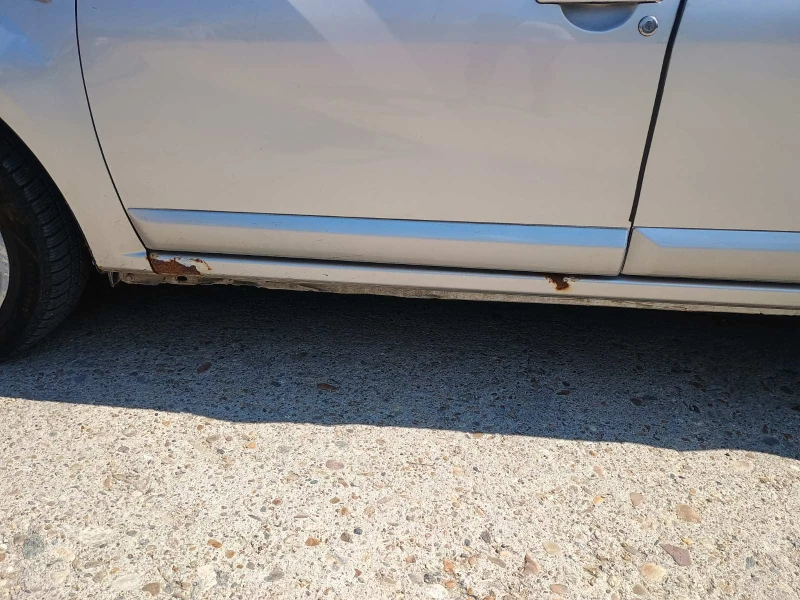 Dacia Sandero 1.4 Бензин/Газ с климатик, снимка 8 - Автомобили и джипове - 51030902