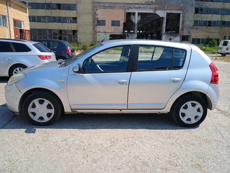 Dacia Sandero 1.4 Бензин/Газ с климатик, снимка 10 - Автомобили и джипове - 51030902