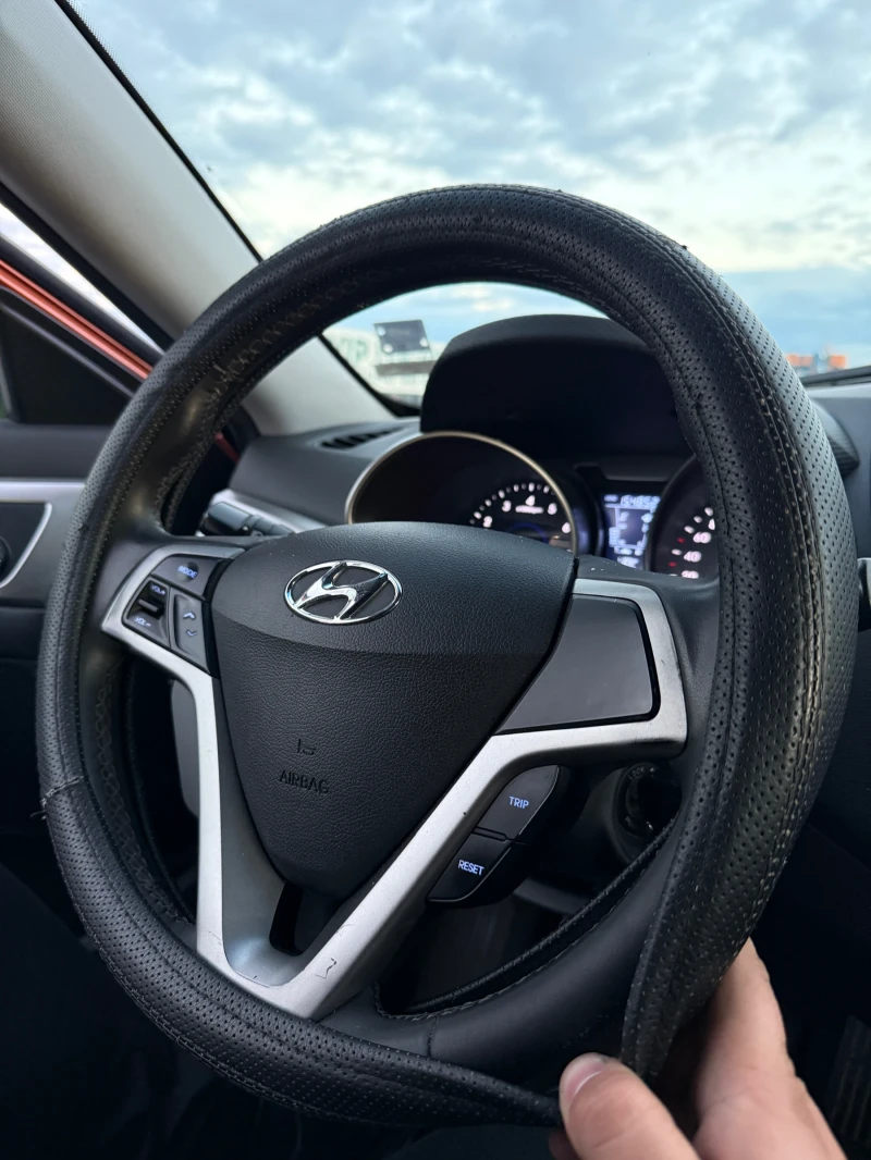 Hyundai Veloster  1.6T* 200кс* GRAND PRIX* РЕГИСТРАЦИЯ* ГАЗ* ТОП* * , снимка 12 - Автомобили и джипове - 52016543