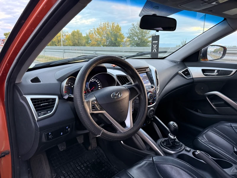 Hyundai Veloster  1.6T* 200кс* GRAND PRIX* РЕГИСТРАЦИЯ* ГАЗ* ТОП* * , снимка 9 - Автомобили и джипове - 52016543