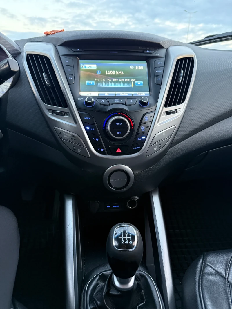 Hyundai Veloster  1.6T* 200кс* GRAND PRIX* РЕГИСТРАЦИЯ* ГАЗ* ТОП* * , снимка 11 - Автомобили и джипове - 52016543