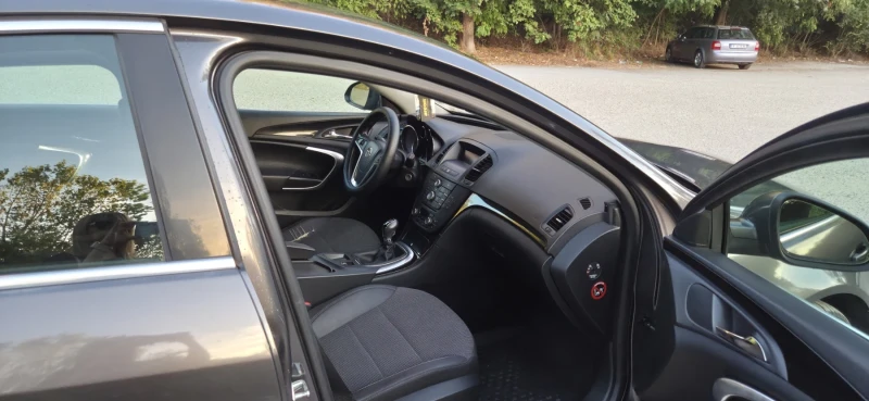Opel Insignia, снимка 7 - Автомобили и джипове - 52485809