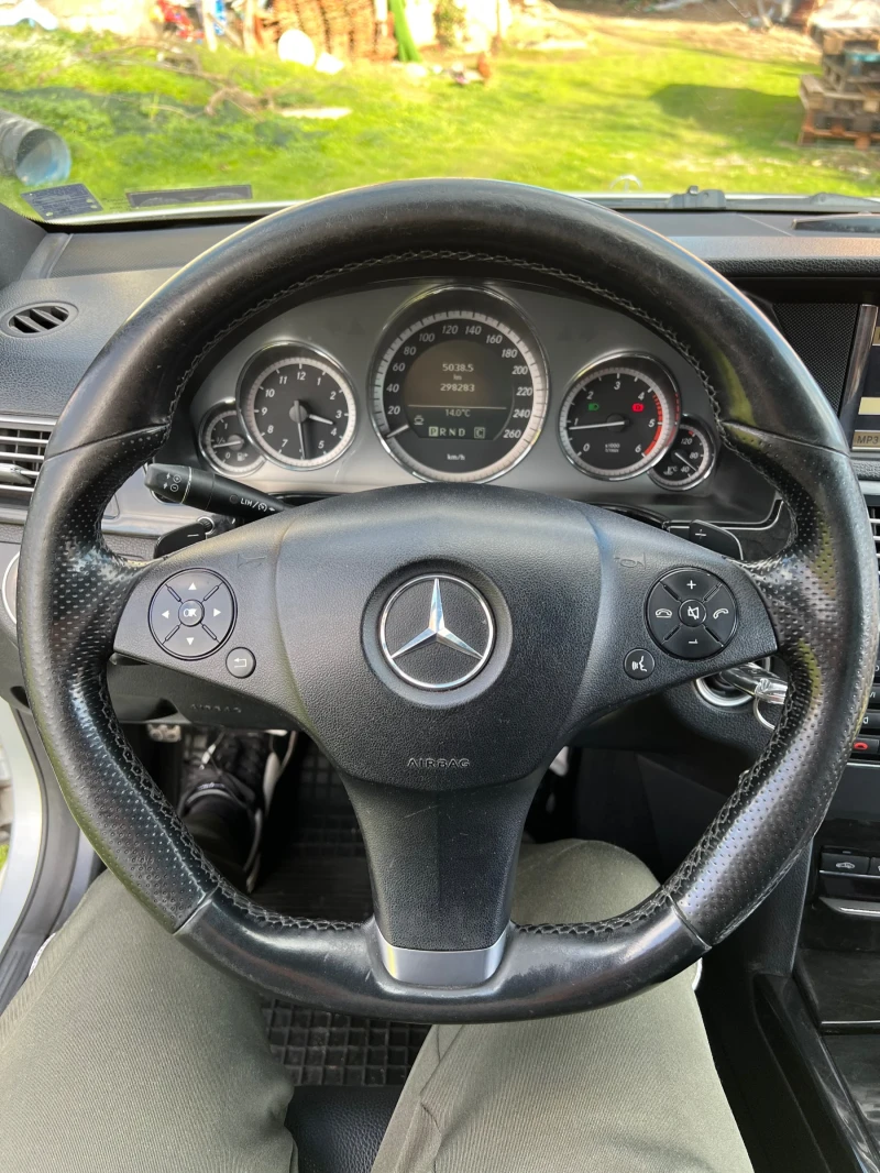 Mercedes-Benz E 250 CDI AMG, снимка 5 - Автомобили и джипове - 52676526