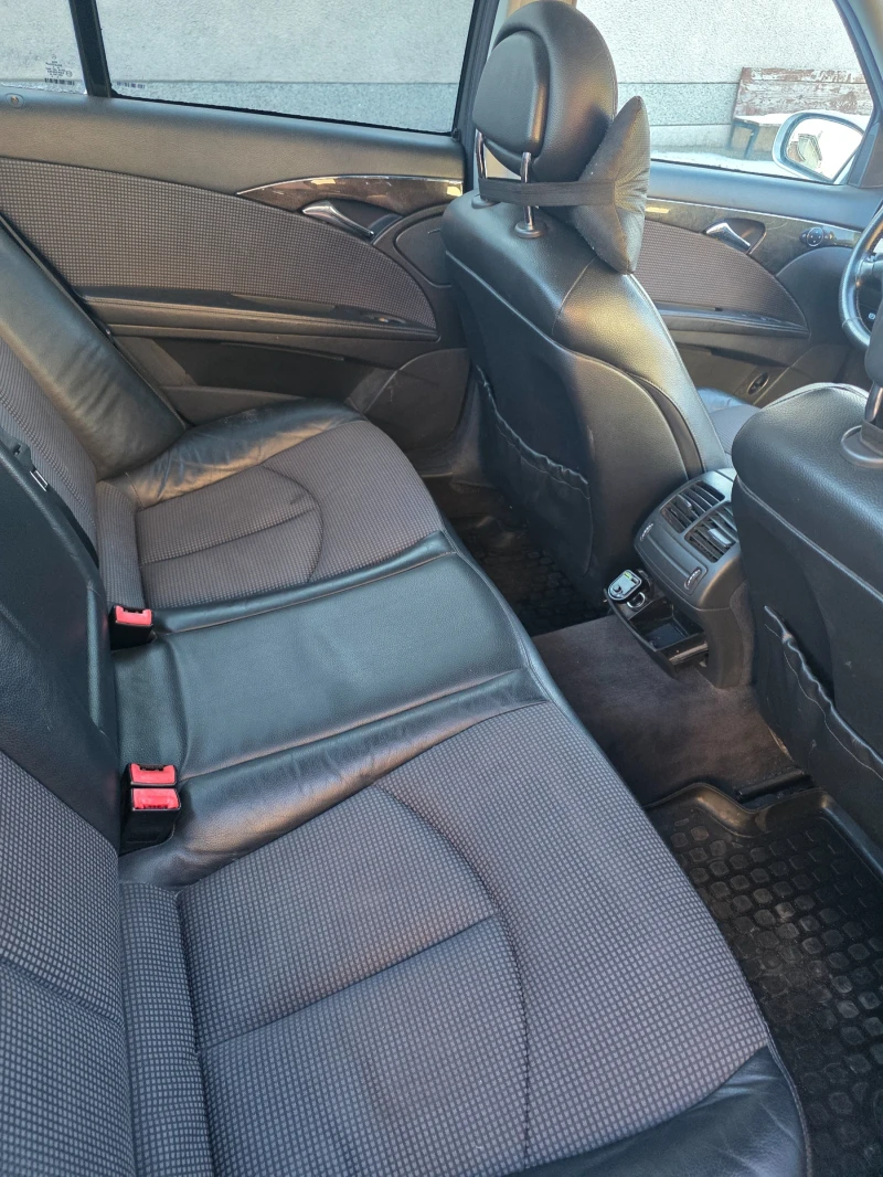 Mercedes-Benz E 270, снимка 6 - Автомобили и джипове - 53074729