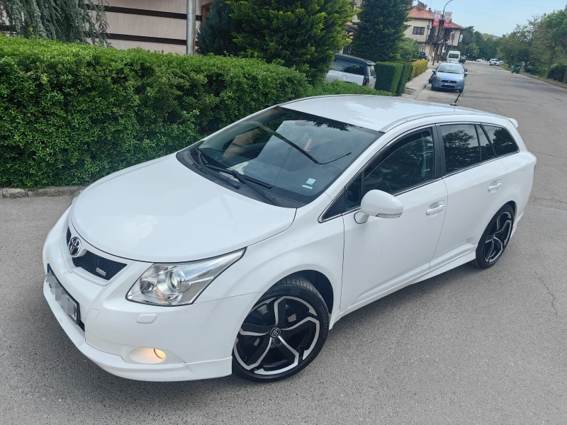 Toyota Avensis 2.2 D4D, снимка 4 - Автомобили и джипове - 53102713