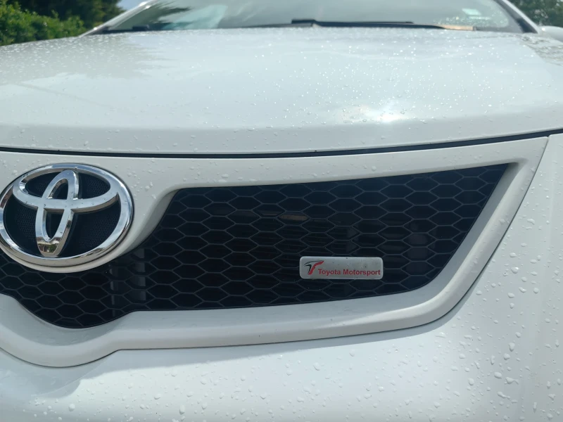 Toyota Avensis 2.2 D4D, снимка 14 - Автомобили и джипове - 53102713