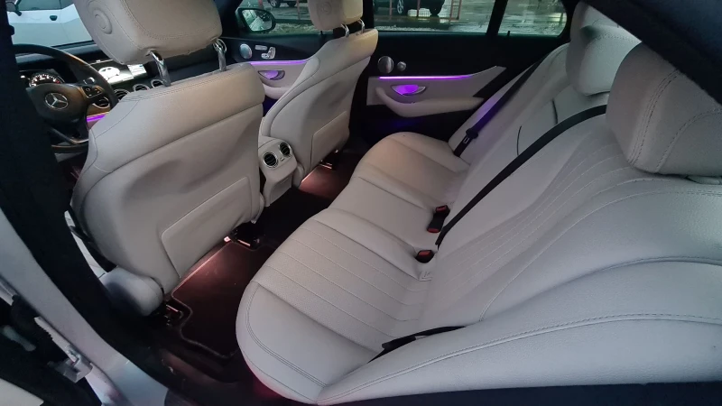 Mercedes-Benz E 300 48 000 РЕАЛНИ !!! AMG Line* , снимка 10 - Автомобили и джипове - 53479796