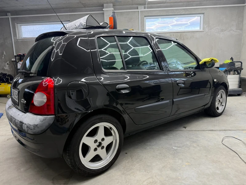 Renault Clio 1.5 DCI, снимка 13 - Автомобили и джипове - 53594204
