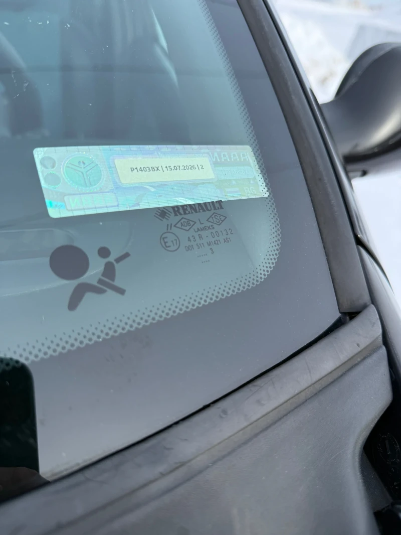 Renault Clio 1.5 DCI, снимка 10 - Автомобили и джипове - 53594204