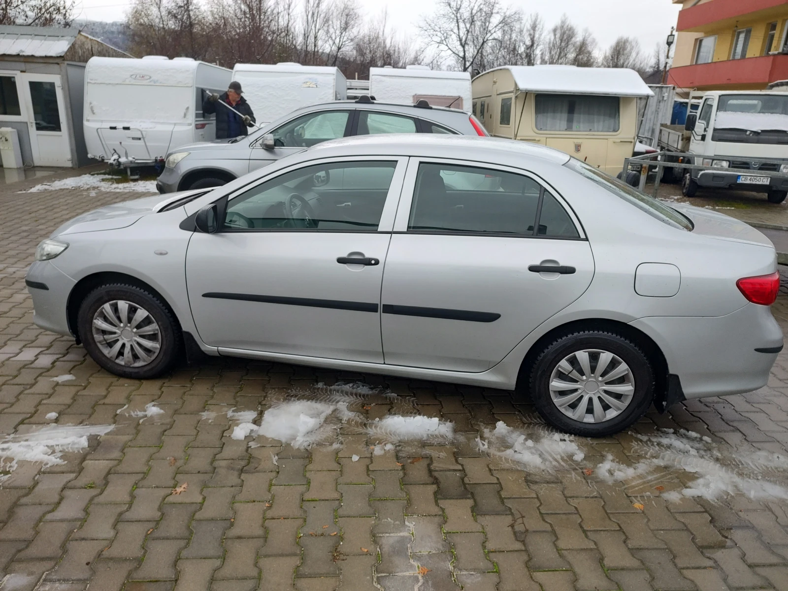 Toyota Corolla 1.3 + LPG + 6ск. - изображение 6