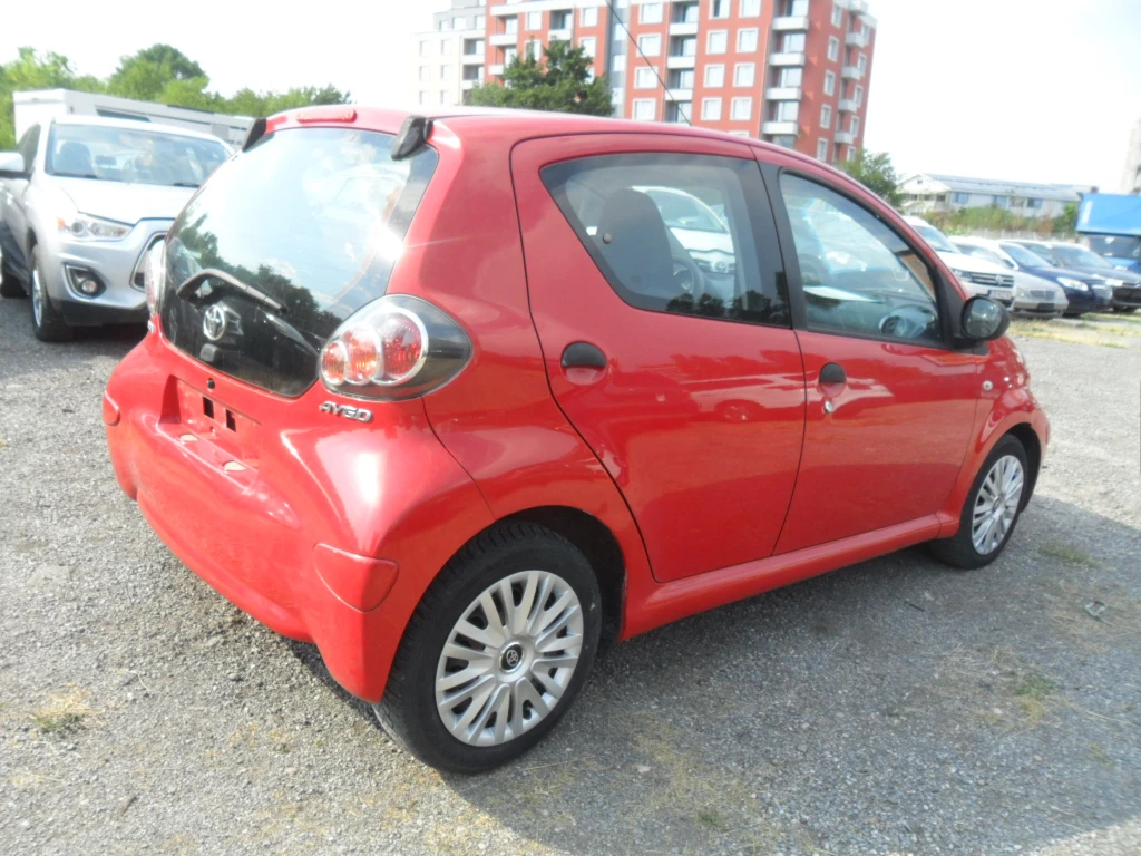 Toyota Aygo 1.0 й навигация - изображение 3