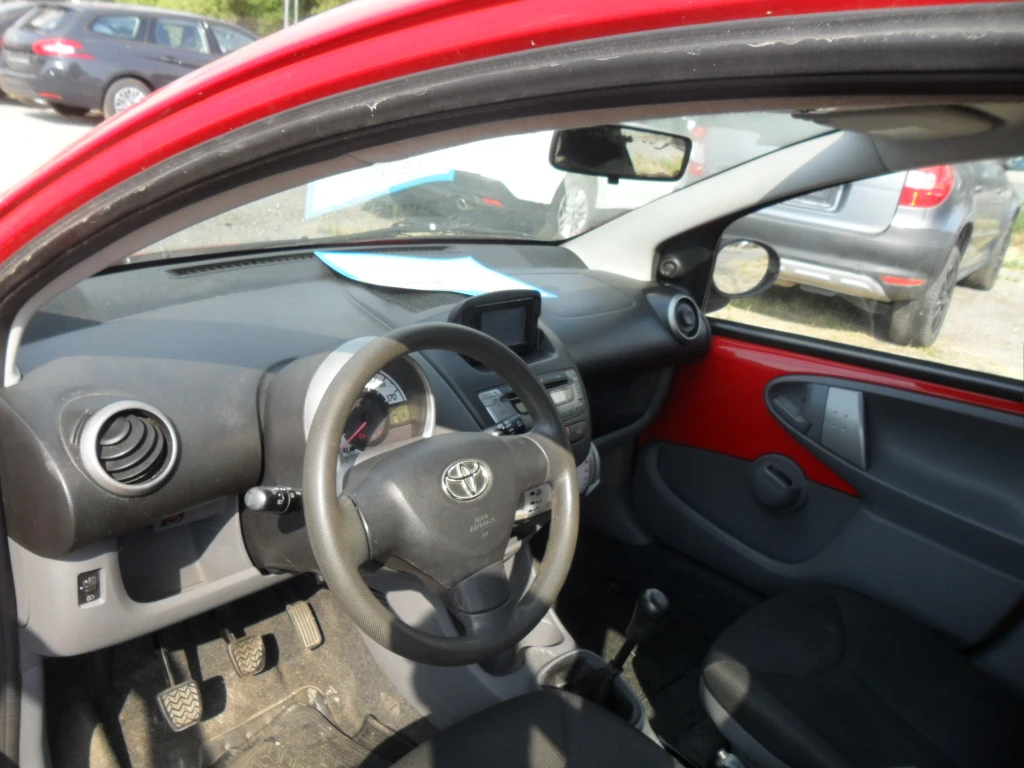 Toyota Aygo 1.0 й навигация - изображение 8