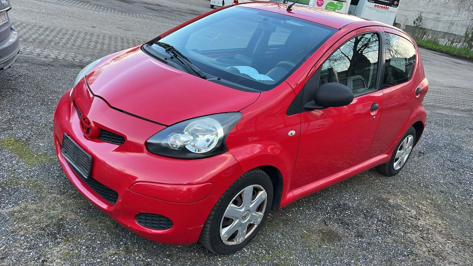 Toyota Aygo 1.0 й навигация | Mobile.bg — изображение 1