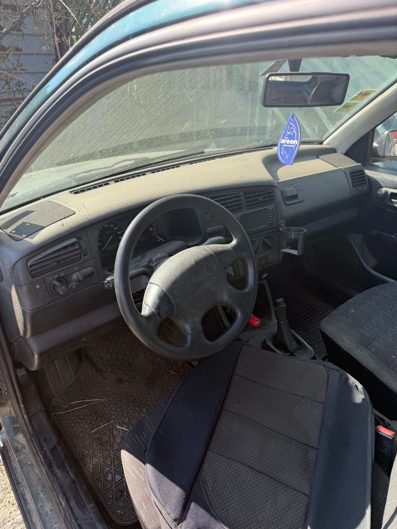 VW Golf 1.9 - изображение 2
