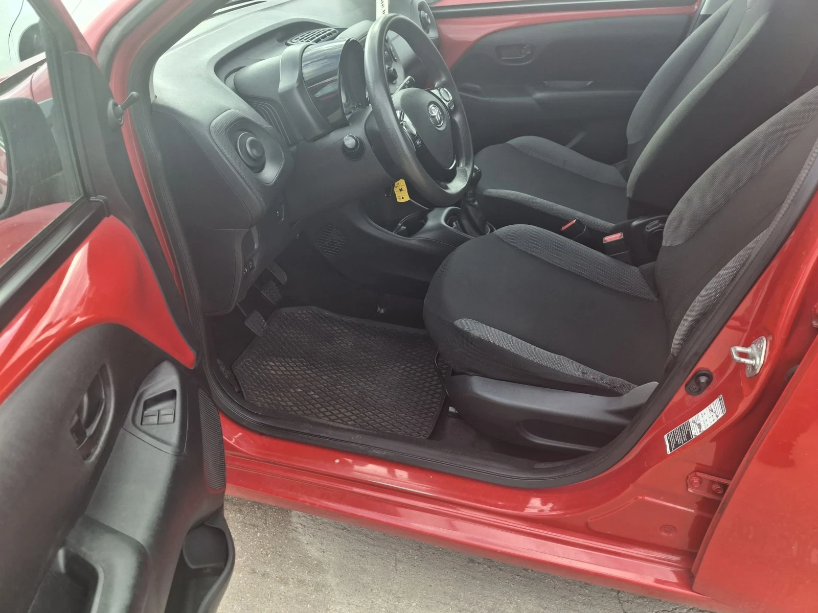 Toyota Aygo 1.0i euro6   | Mobile.bg   9