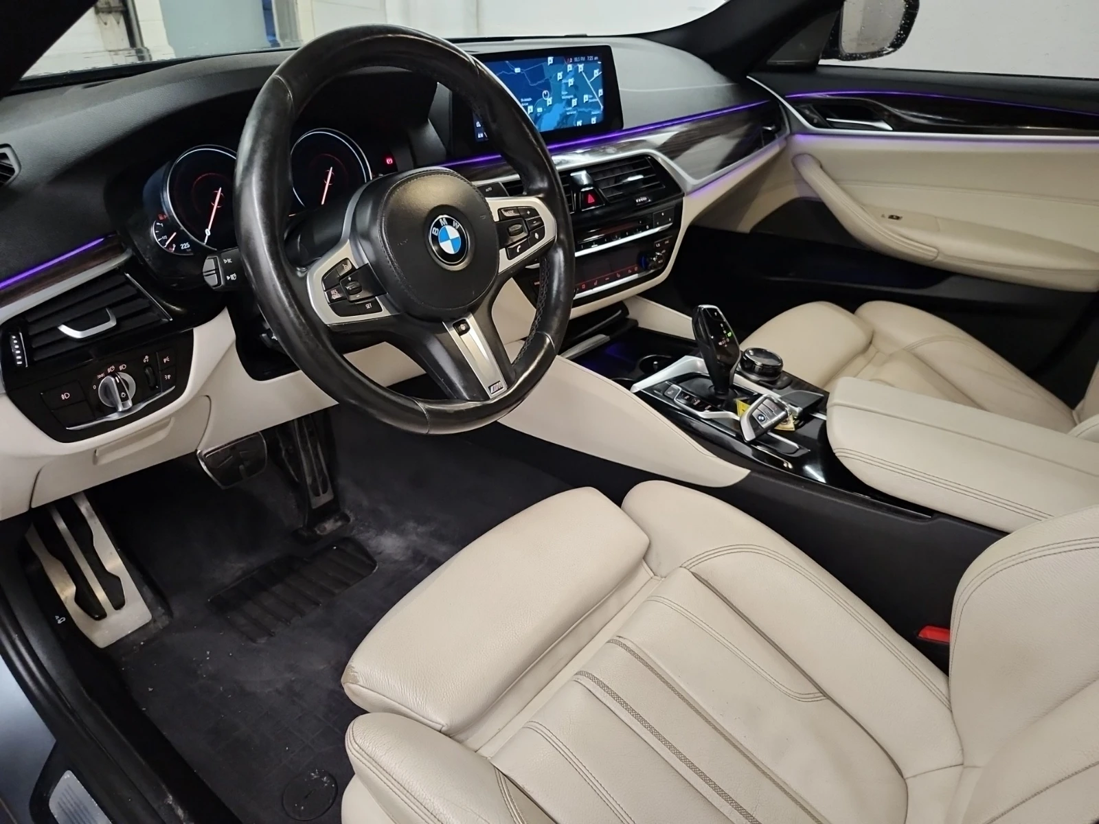 BMW 530 M-Pack (CARFAX) | Mobile.bg   8