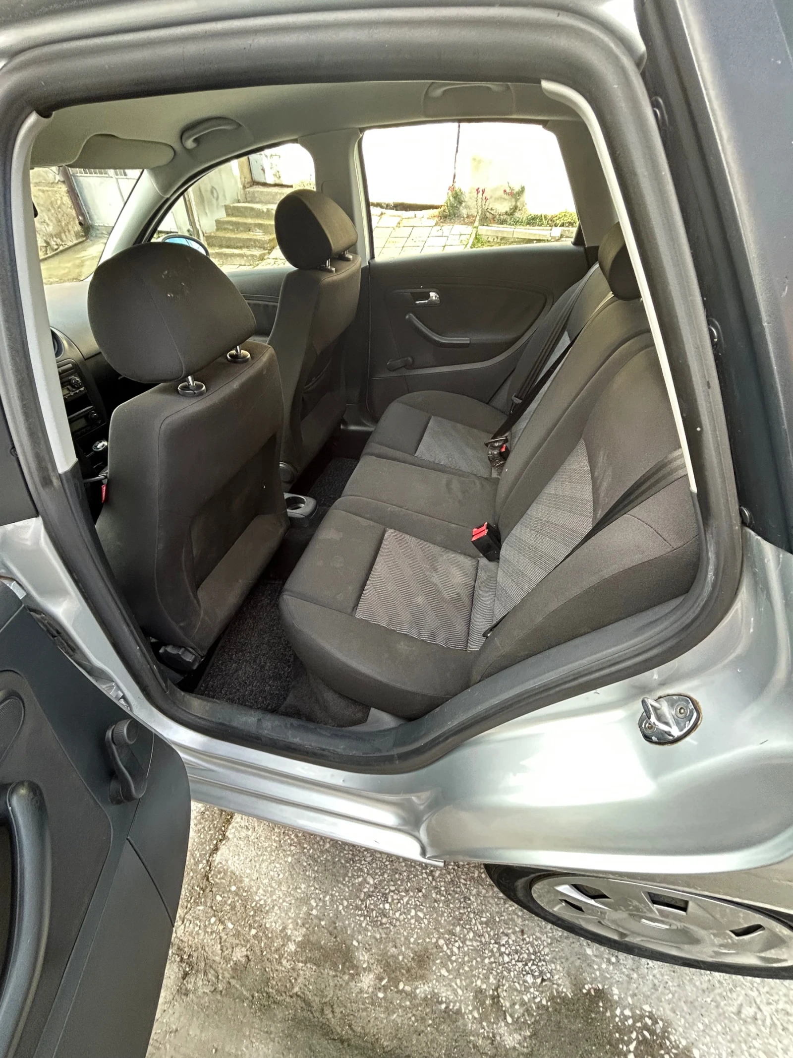 Seat Ibiza  - изображение 8