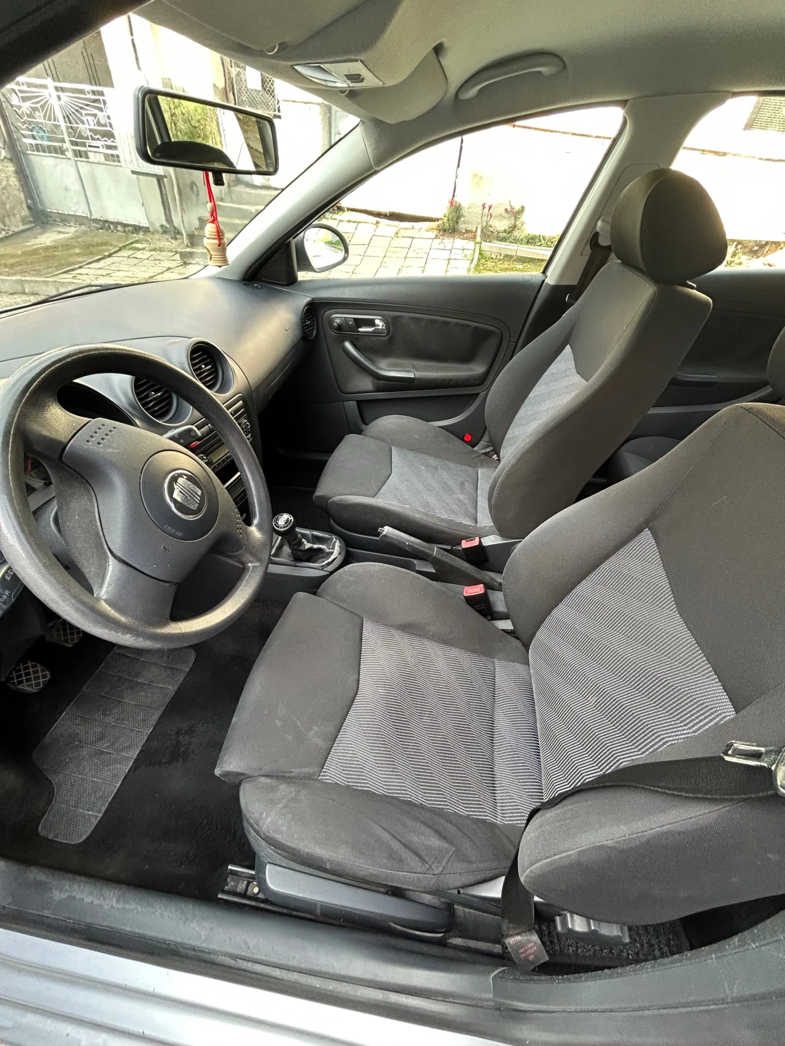 Seat Ibiza  - изображение 9