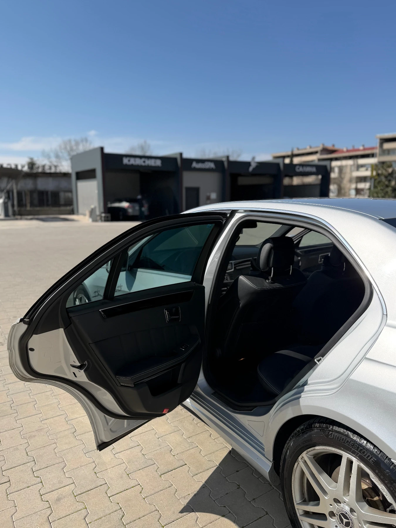 Mercedes-Benz E 350, снимка 12 - Автомобили и джипове - 53782270