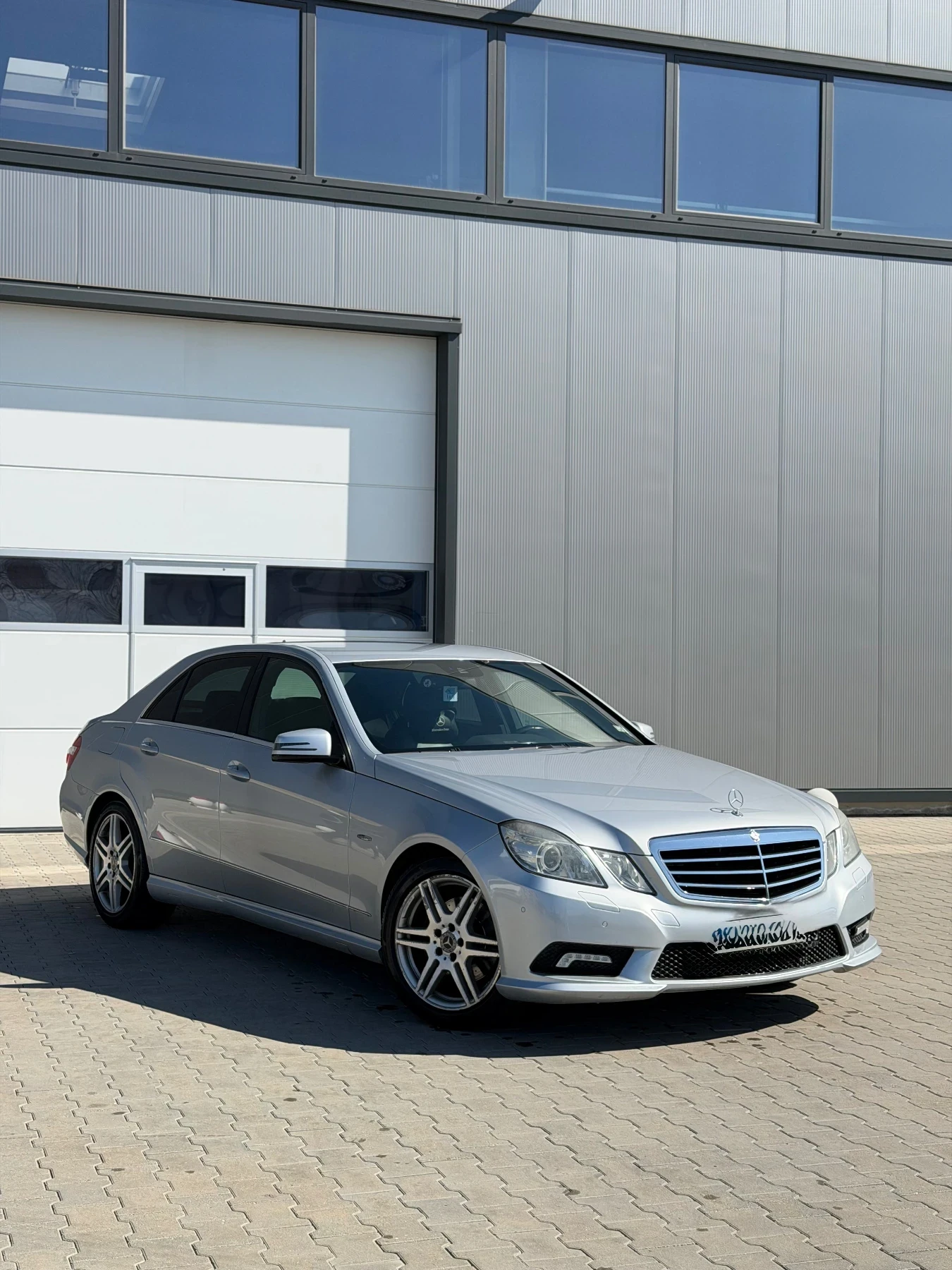 Mercedes-Benz E 350, снимка 3 - Автомобили и джипове - 53782270