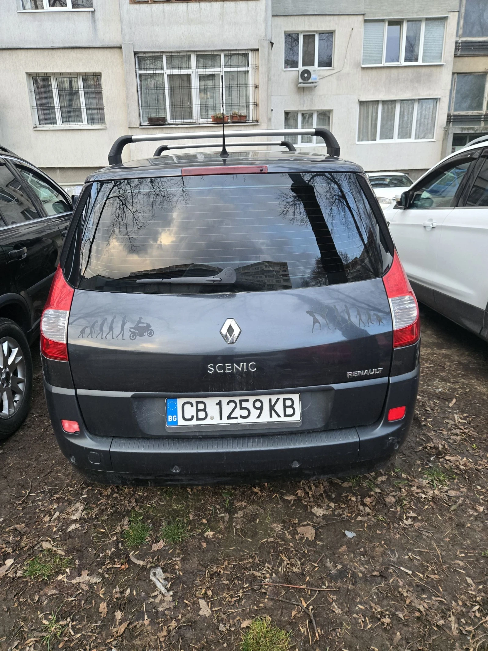 Renault Scenic, снимка 4 - Автомобили и джипове - 53906024