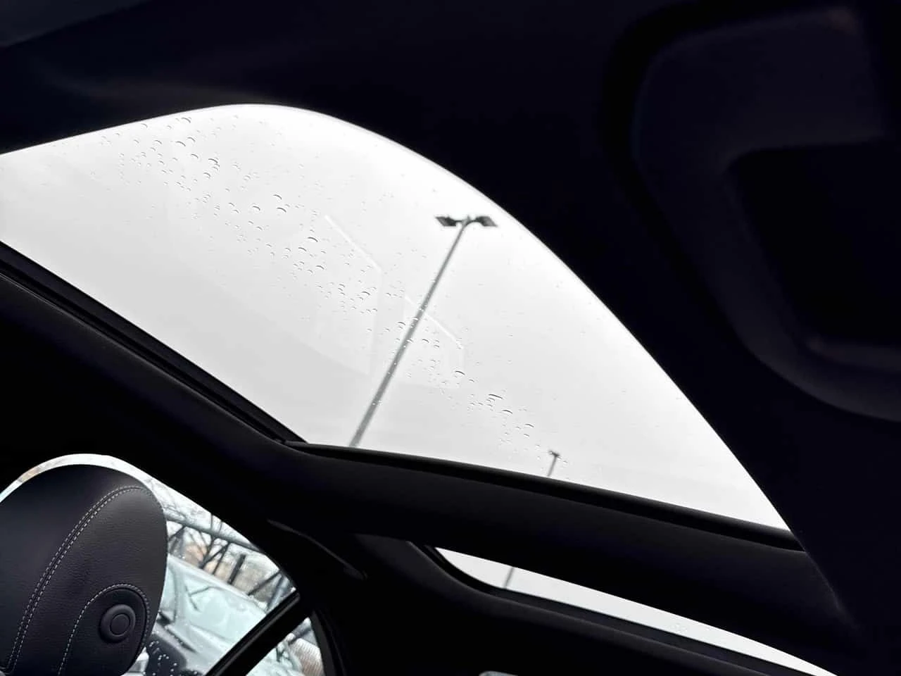 Mercedes-Benz C 300 * CARFAX * ���������������� * PANO * ������� * ��� | Mobile.bg � ����������� 11