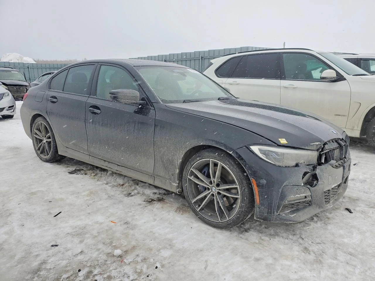 BMW 330 2.0l Xi, снимка 4 - Автомобили и джипове - 53924032