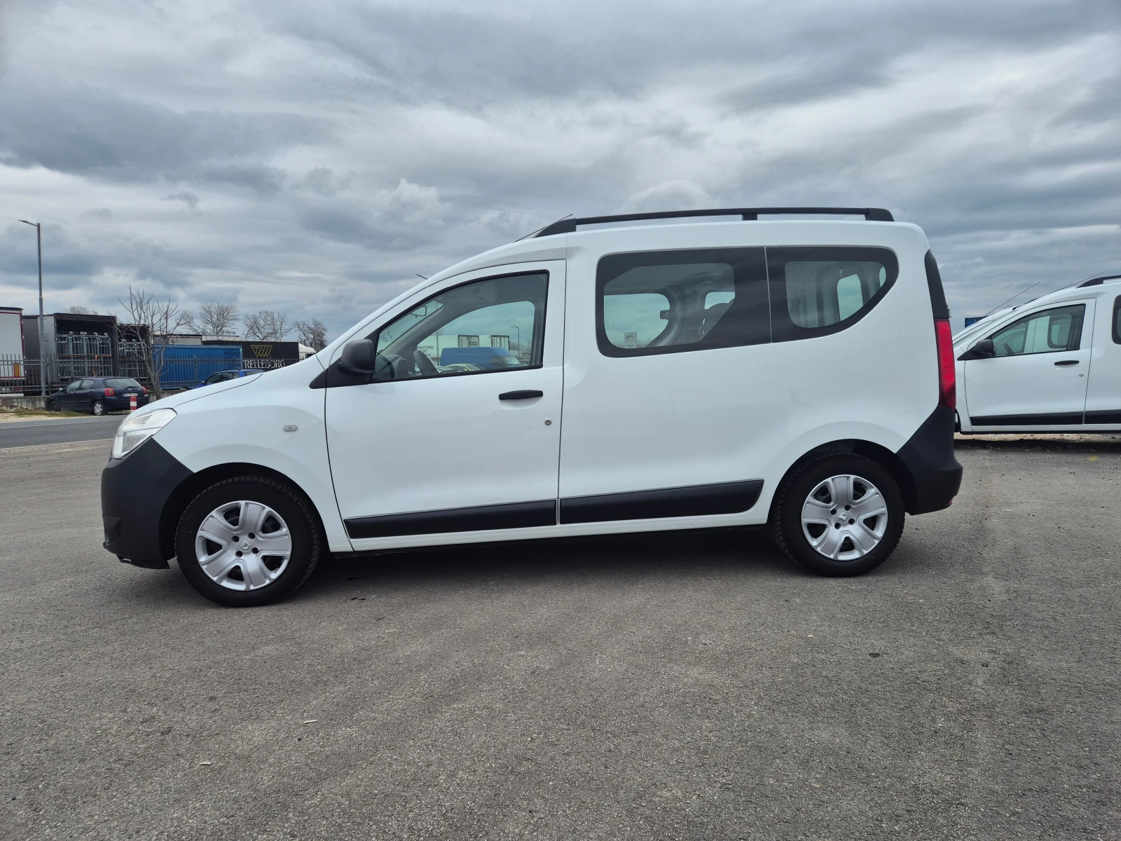 Dacia Dokker N1-M/T 1.5 DCI, снимка 2 - Автомобили и джипове - 53947482