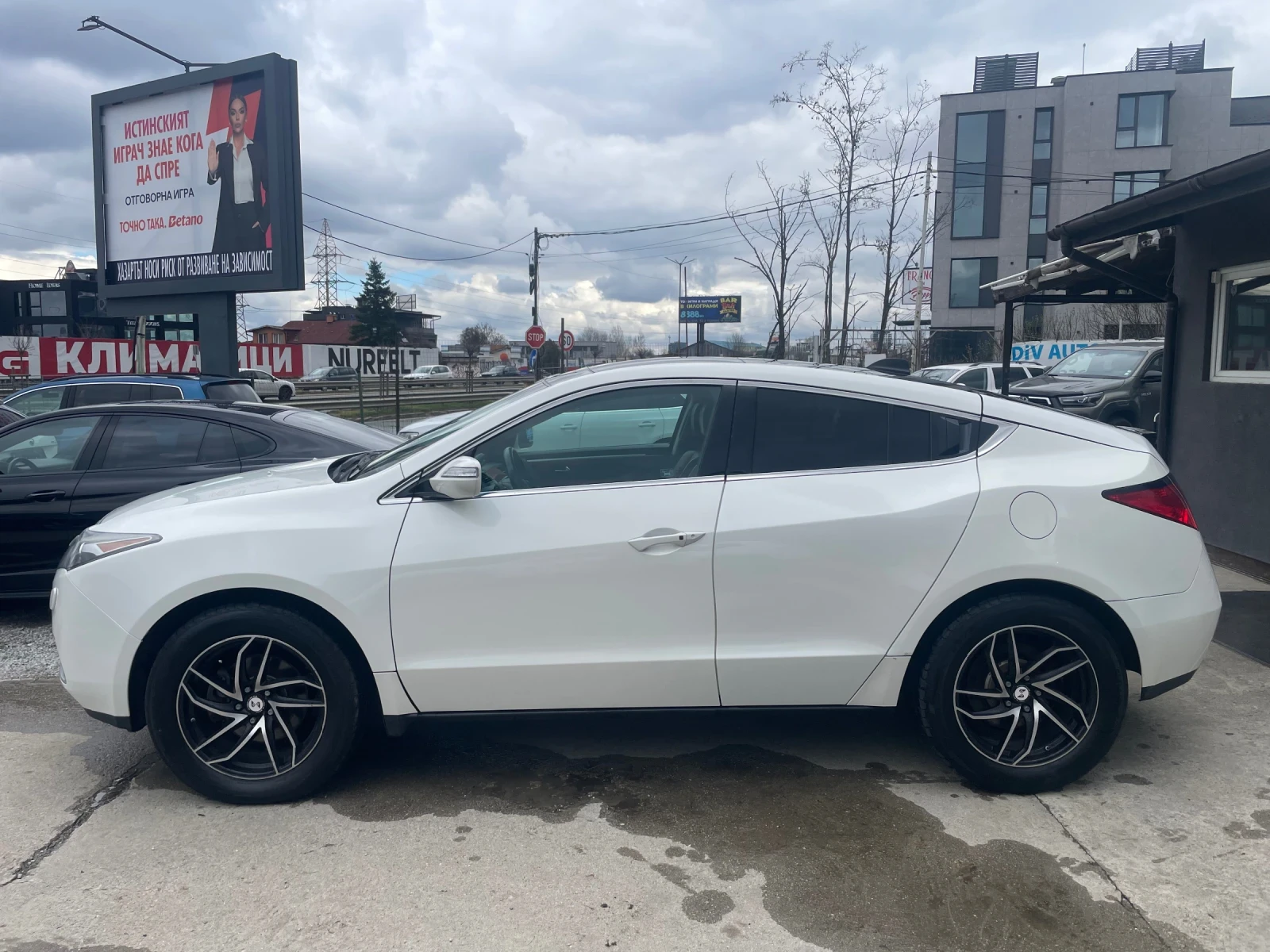 Acura ZDX 3.7 AWD Швейцария, снимка 2 - Автомобили и джипове - 54086906