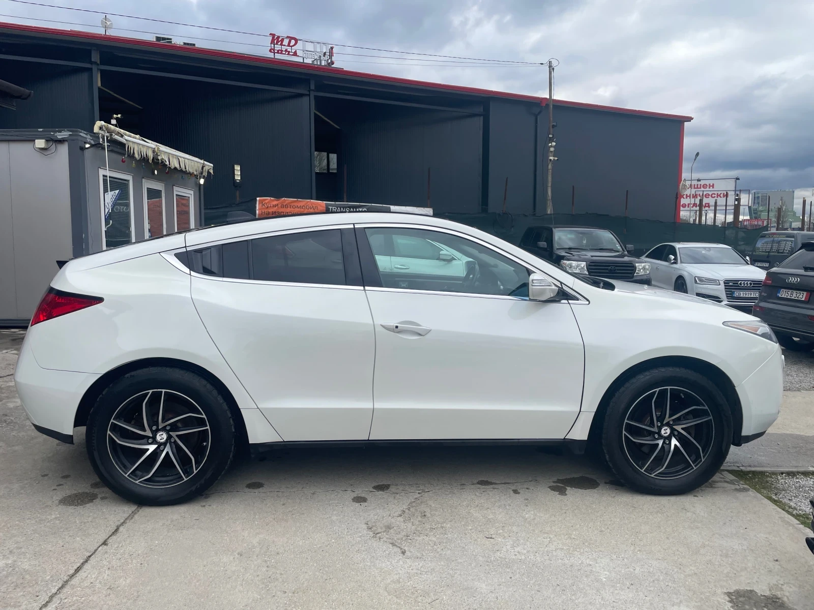 Acura ZDX 3.7 AWD Швейцария, снимка 6 - Автомобили и джипове - 54086906