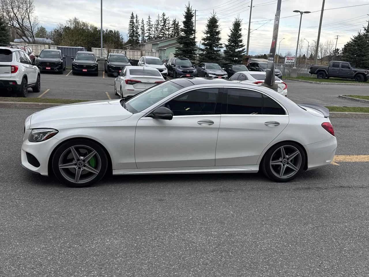 Mercedes-Benz C 300 | ПОДГРЕВ | ПАНОРАМА | CARFAX | , снимка 2 - Автомобили и джипове - 54385445