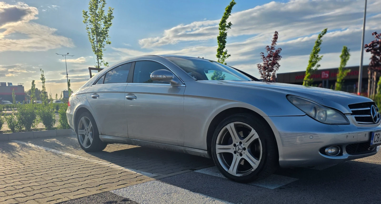 Mercedes-Benz CLS 500 С газова уредба , снимка 3 - Автомобили и джипове - 54543553