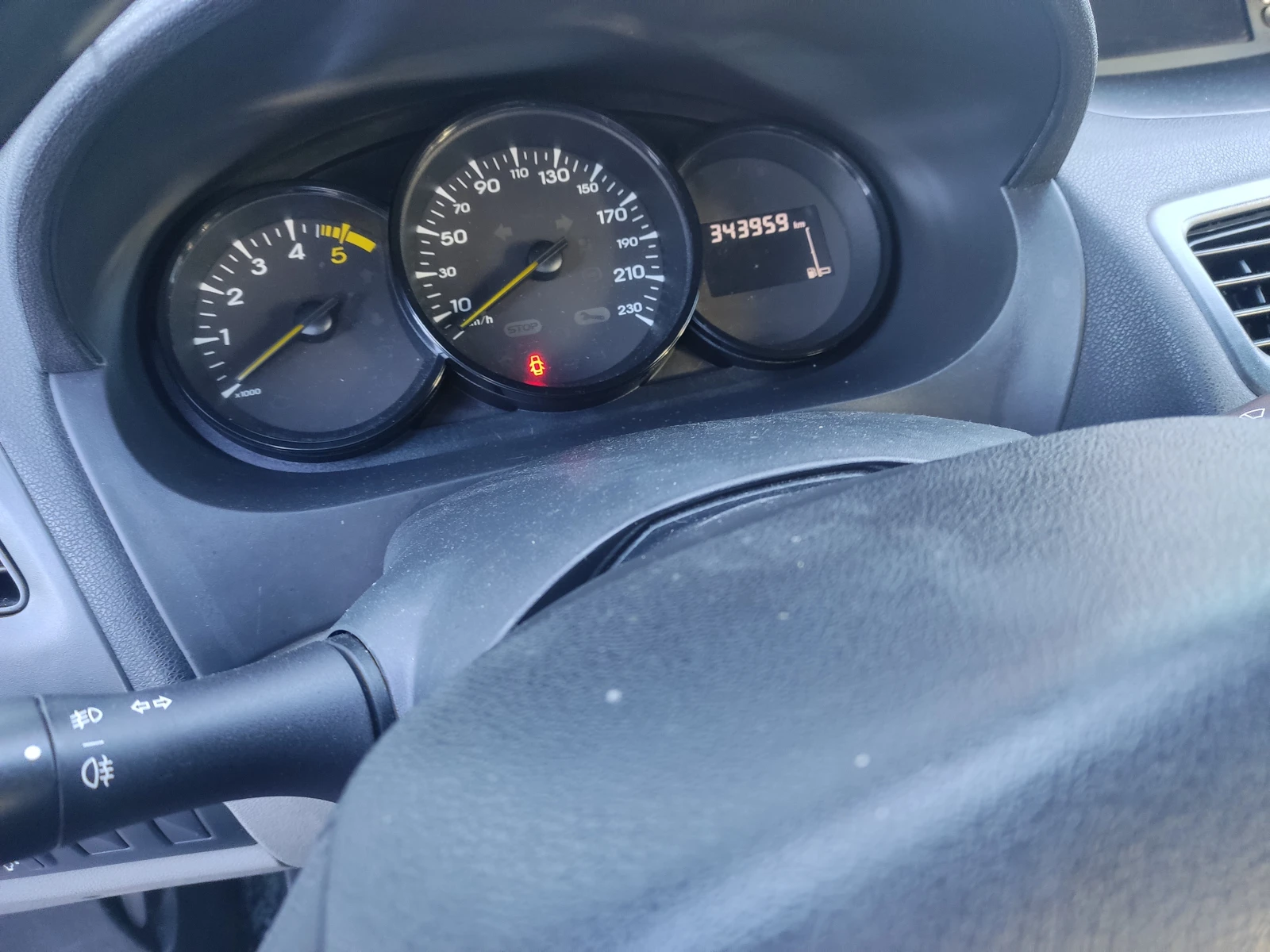 Renault Fluence, снимка 5 - Автомобили и джипове - 54916209