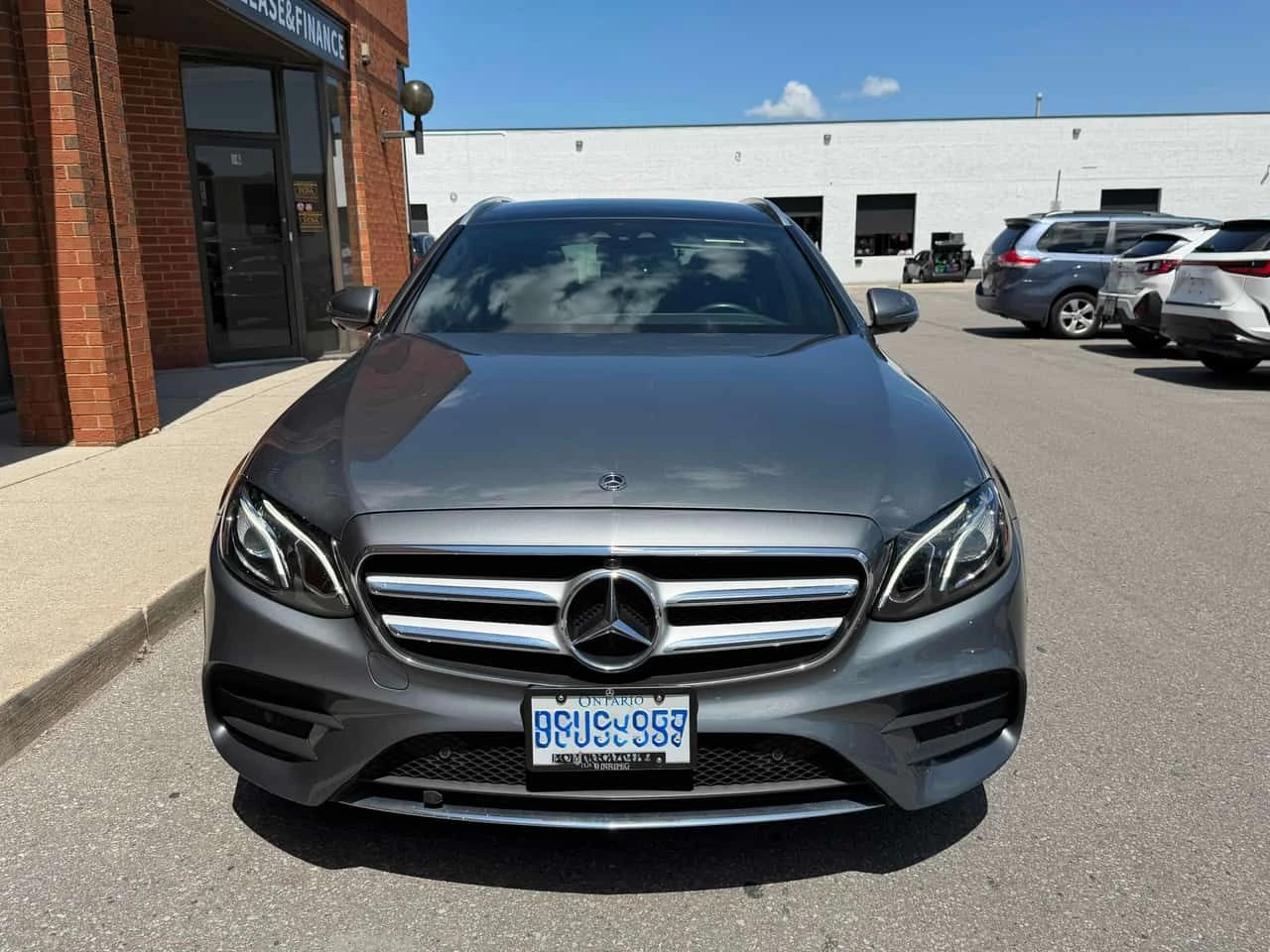 Mercedes-Benz E 450 * CARFAX * БЕЗ ПЪРВОНАЧАЛНА ВНОСКА, снимка 6 - Автомобили и джипове - 55397904