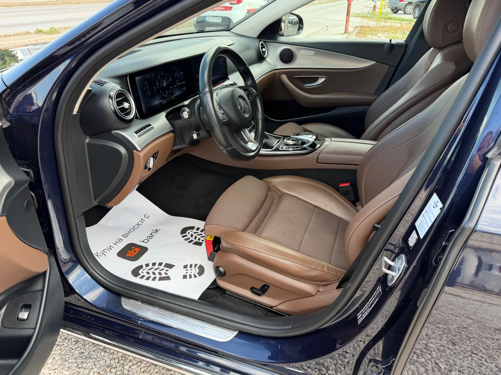 Mercedes-Benz E 220 2.2d* Premium* Avantgarde, снимка 9 - Автомобили и джипове - 55499691