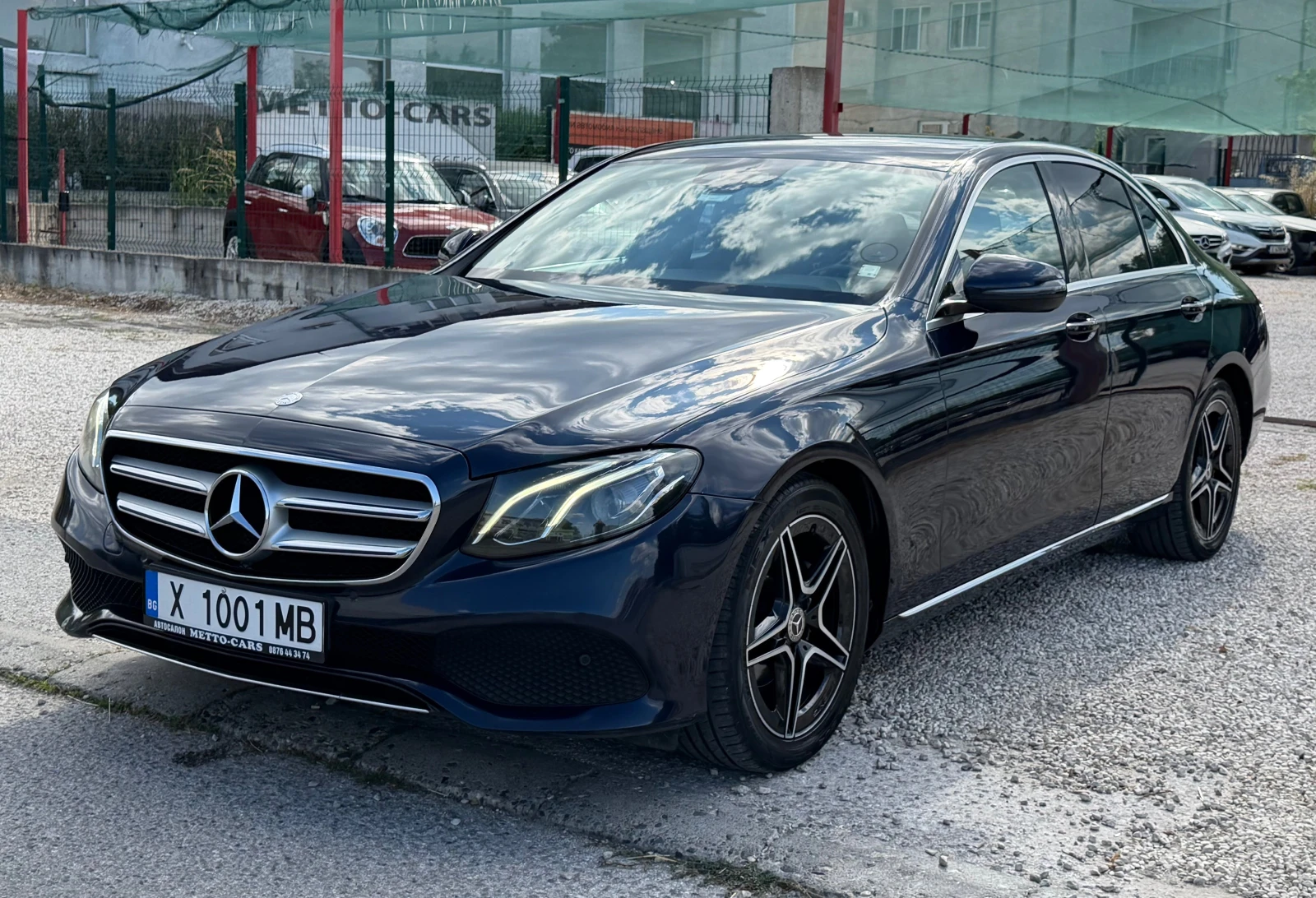Mercedes-Benz E 220 2.2d* Premium* Avantgarde, снимка 6 - Автомобили и джипове - 55499691