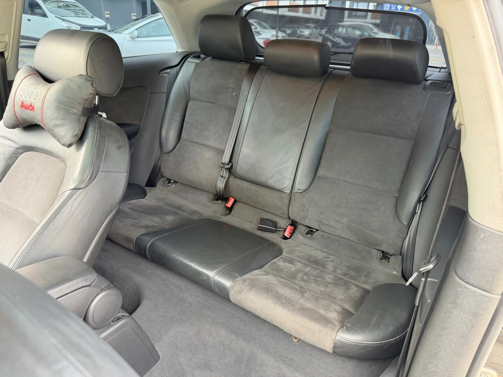 Audi A3 1.9 TDl 6-Скорости 2006г, снимка 14 - Автомобили и джипове - 56217439