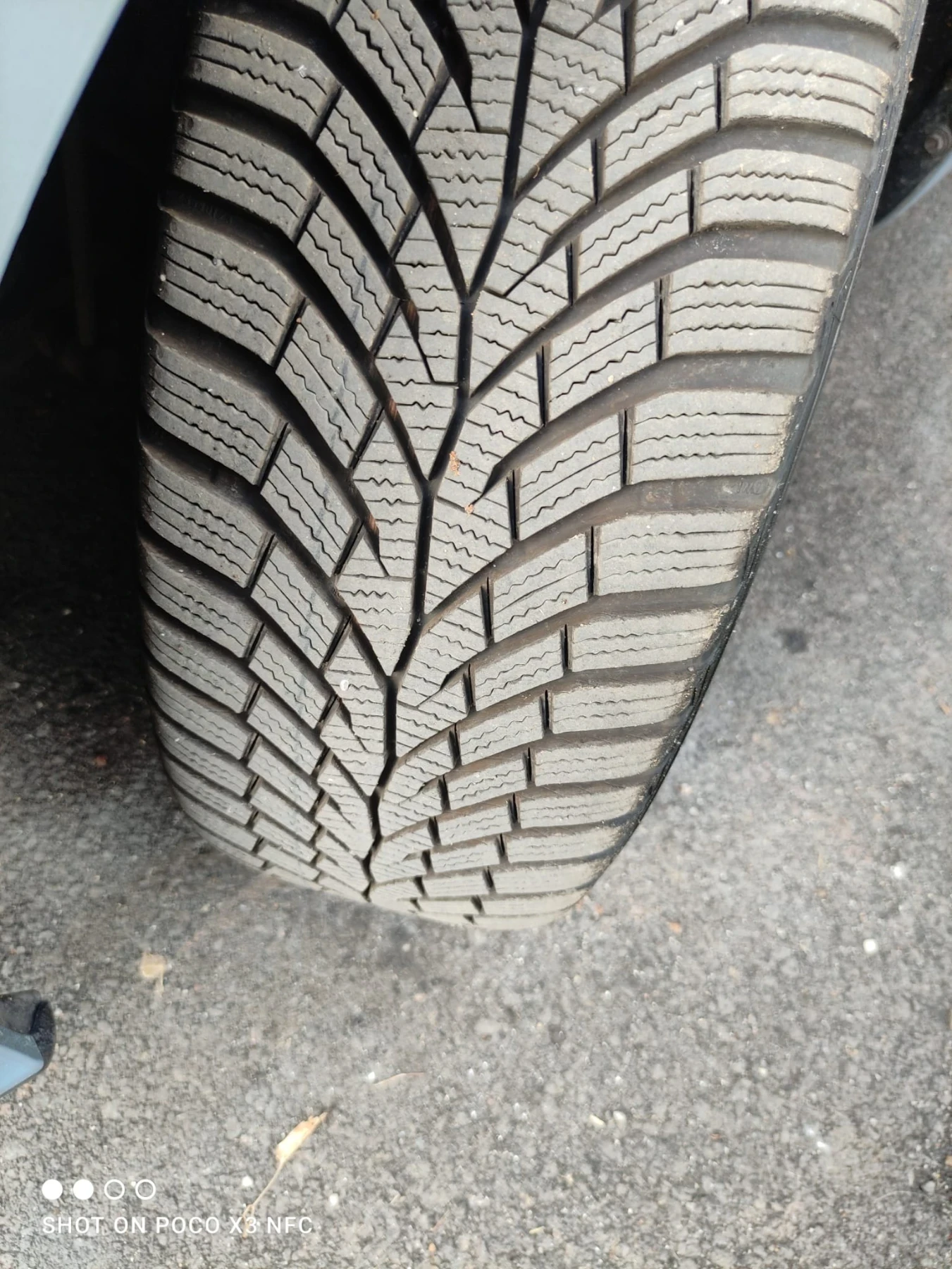 Toyota Auris, снимка 14 - Автомобили и джипове - 56296148