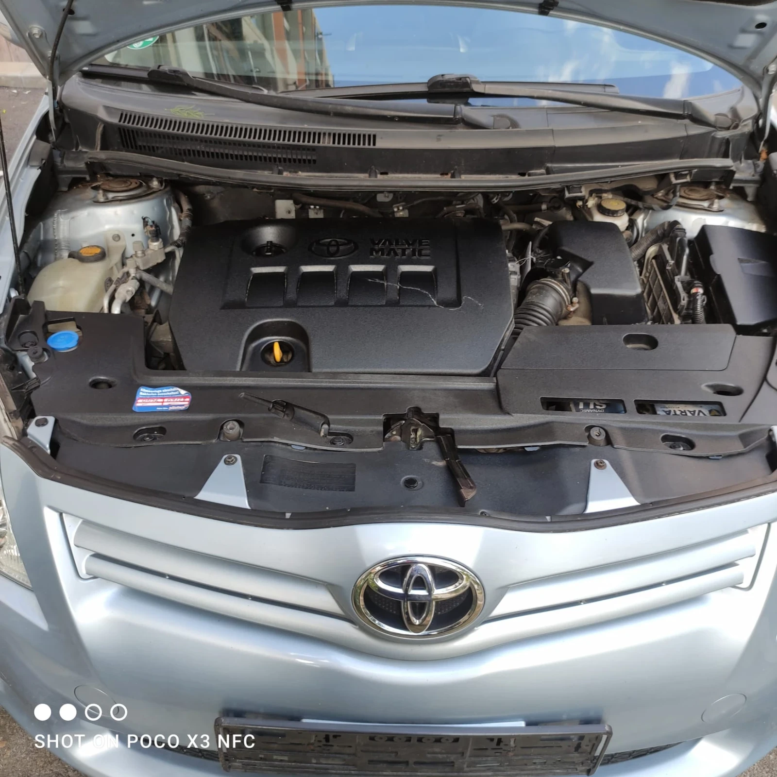Toyota Auris, снимка 13 - Автомобили и джипове - 56296148