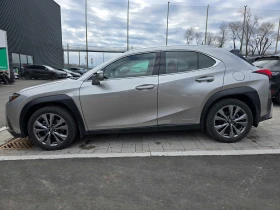 Lexus UX 250h F SPORT AWD* ПОДГРЕВ* ПАНО* М.ТОЧКА* CARPLAY, снимка 3