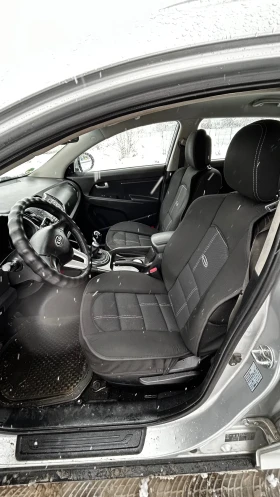 Kia Sportage 2.0 crdi, снимка 12