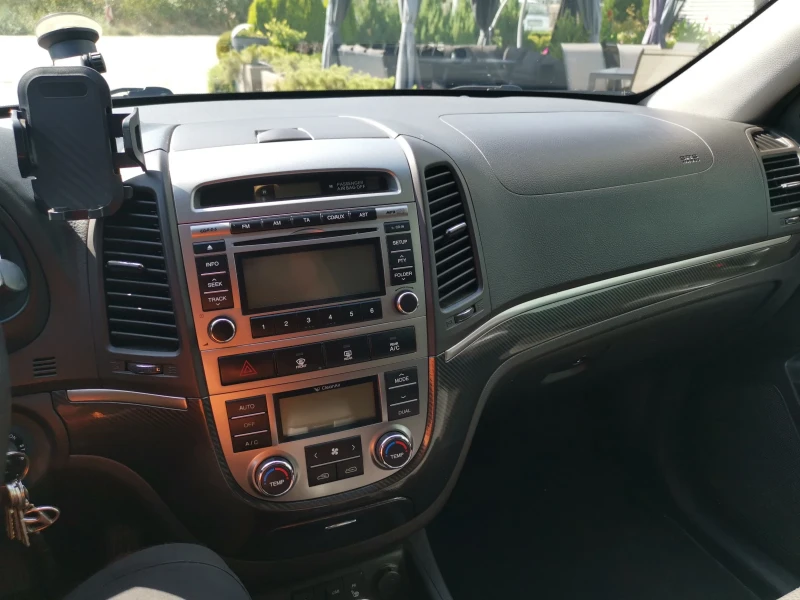 Hyundai Santa fe 2.2CRDI 4x4, снимка 12 - Автомобили и джипове - 51607684