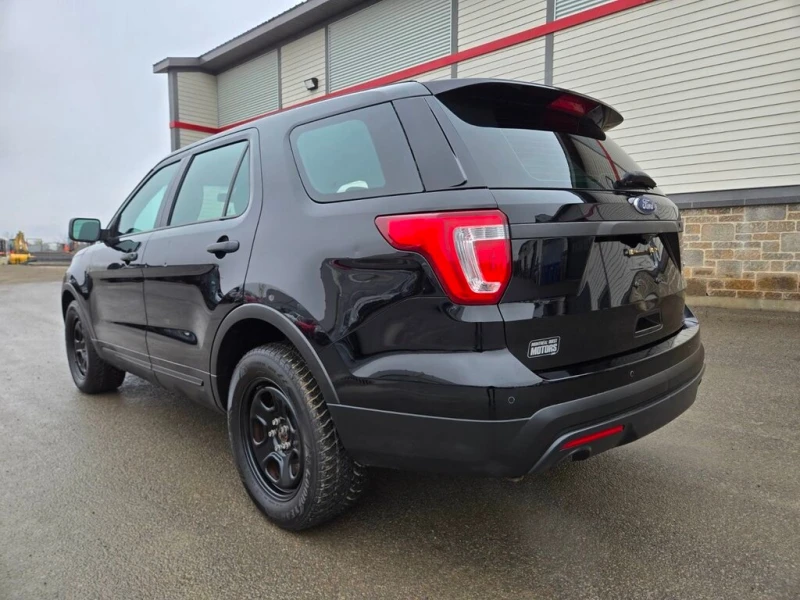 Ford Explorer * POLICE INTERCEPTOR / AWD Many Available / Plusie, снимка 5 - Автомобили и джипове - 52914652